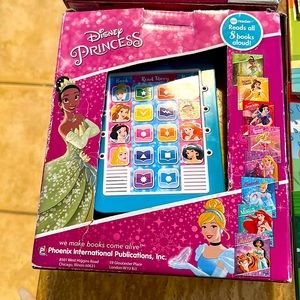 Pre-owned. Disney princess read out loud books set partially broken box